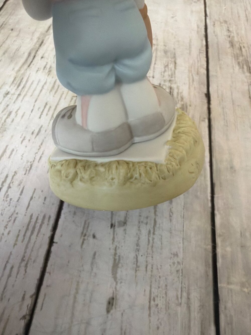 Precious Moments “Let’s Have A Ball Together” 2001 Baseball Figurine #889849 - Picture 10 of 11